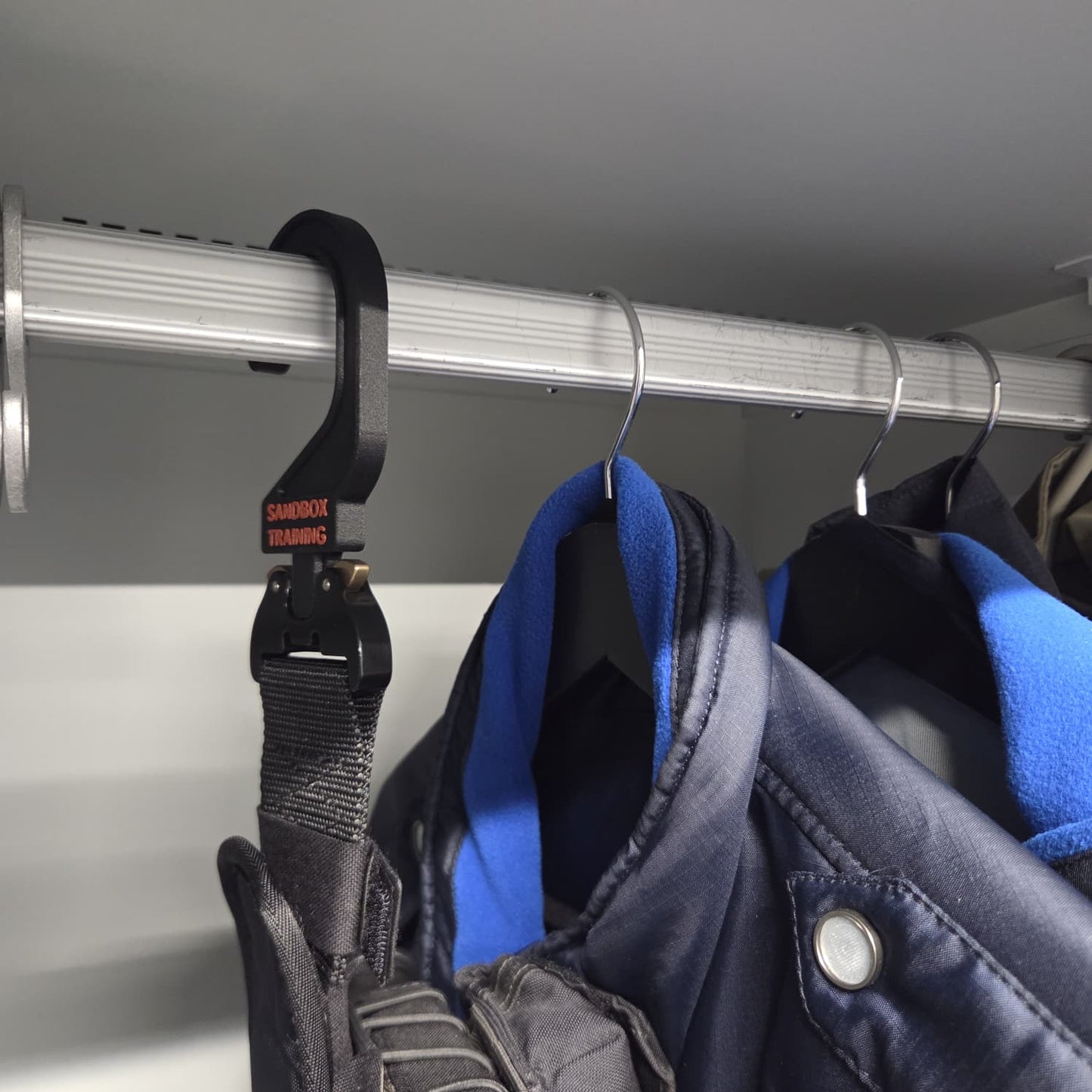 Cobra Belt Hook